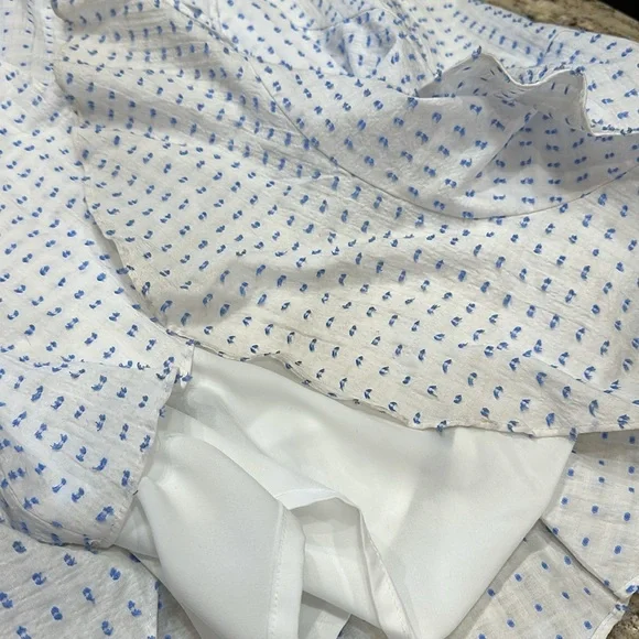 Tommy Hilfiger White and Blue Ruffled Sleeveless Dress - Picture 16 of 16